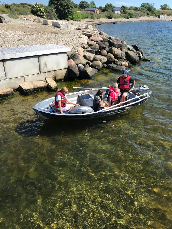 Stenkustens Hamn Borgholm Exterior photo